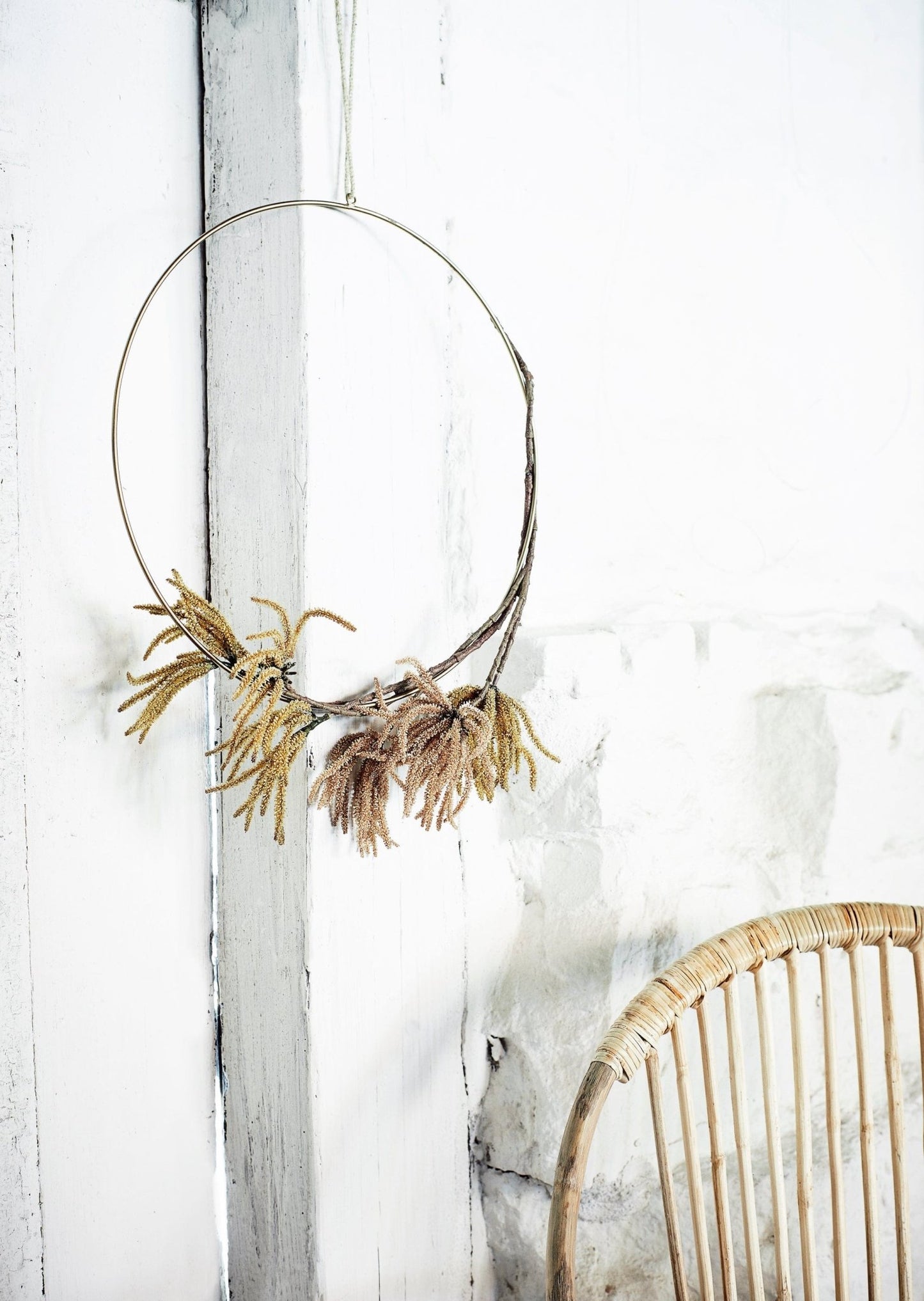 Antique Brass Wire Wreath Hoop - Ivy Nook